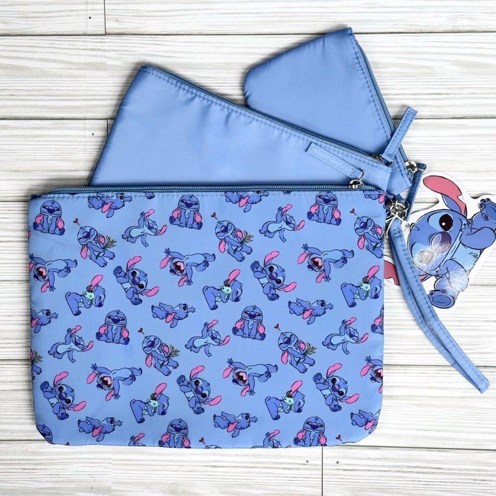 Disney Lilo & Stitch 3-in-1 Travel Pouch Set with Wrist Strap - Picture 3 of 3
